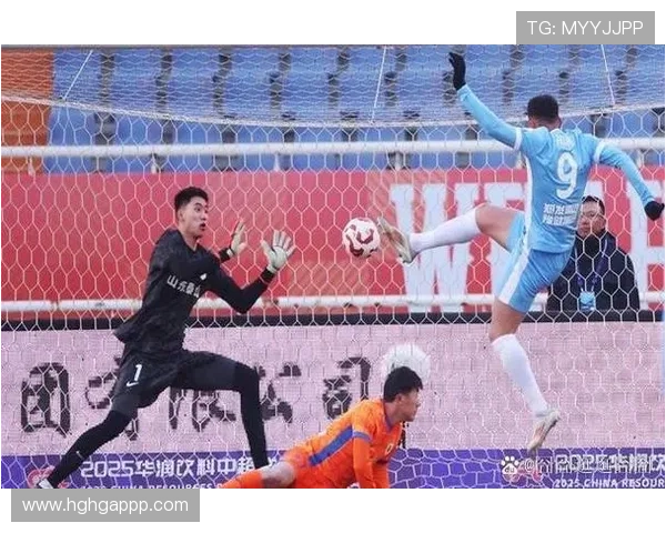 电视直播足球赛事：激情对决与精彩瞬间全记录